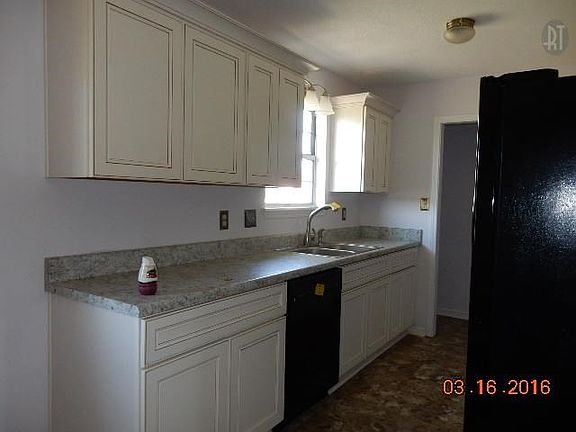 5th image of 548 Jacquie Dr
