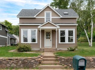 812 10th St, Hudson, WI 54016