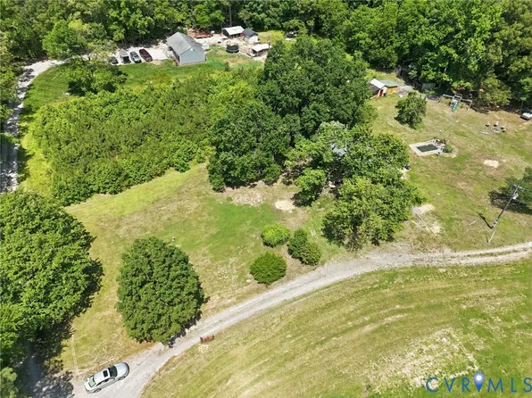5820 Osterbind Ln, North Chesterfield, VA 23237