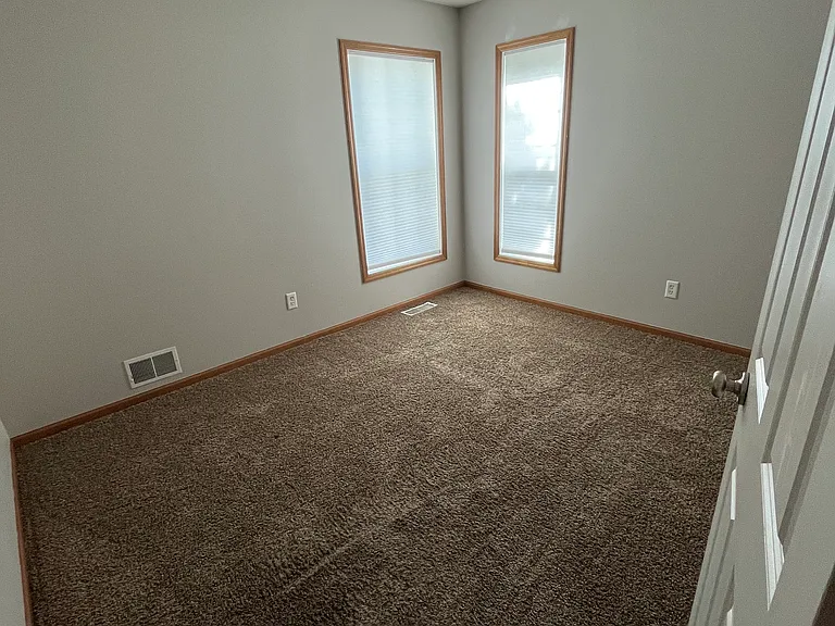10660 Ironwood Pkwy — Photo 15