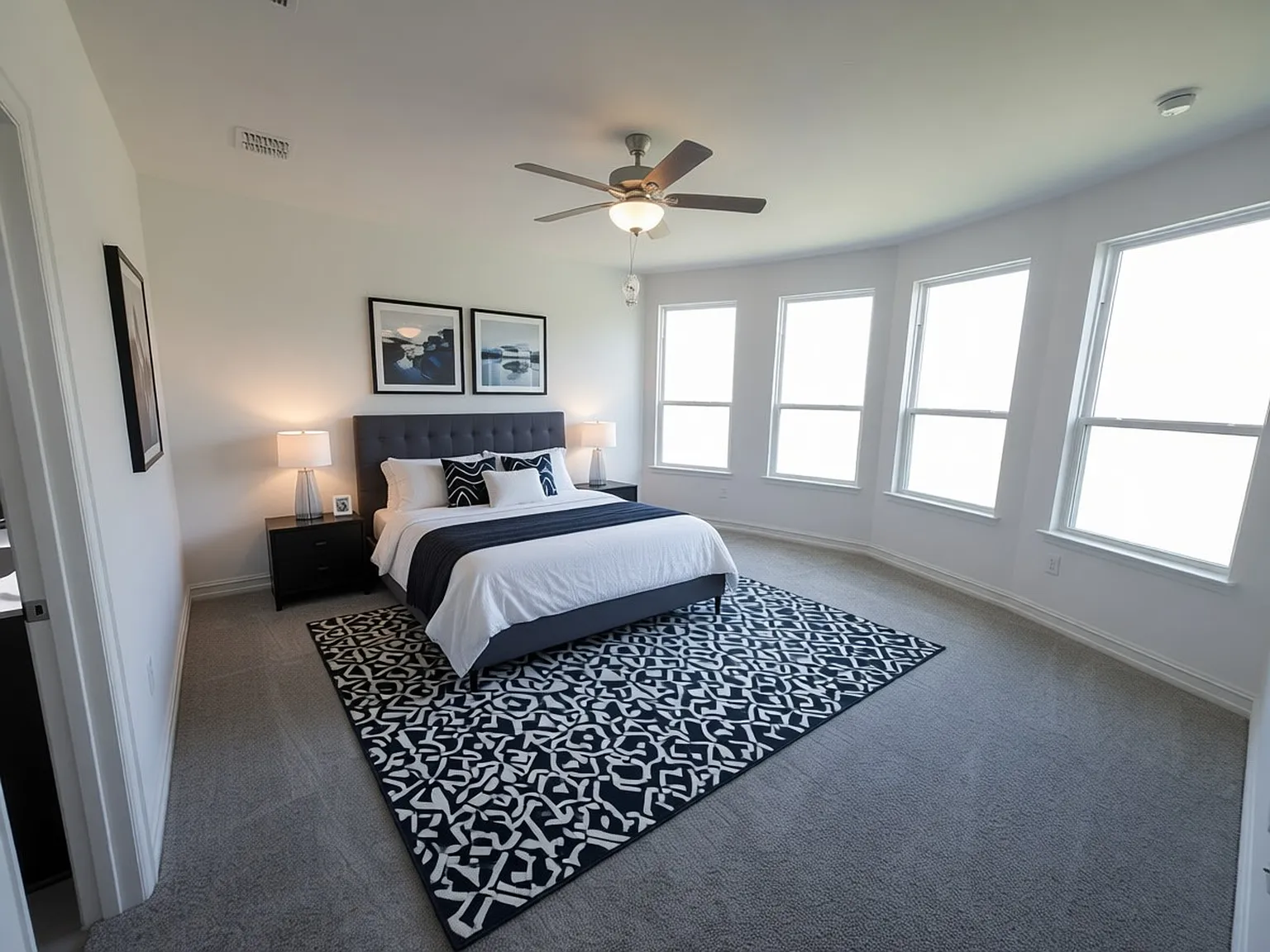 5 bed, 3050 sqft, $3,200 — Photo 4