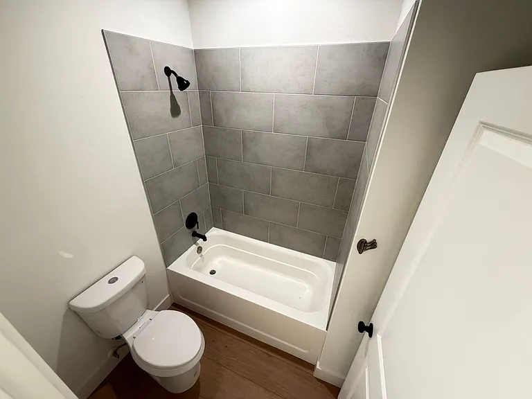 430 Wellwood St SW — Photo 26