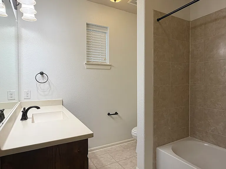 1014 Lone Ivory Trl — Photo 13