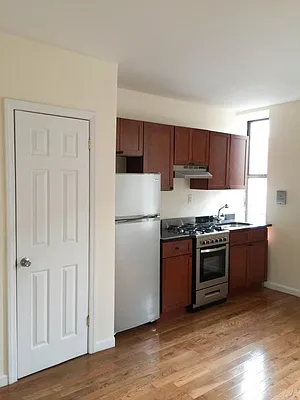 Rented by Bohemia Realty Group | media 18