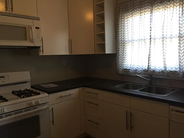 722 W Lynwood St — Photo 11