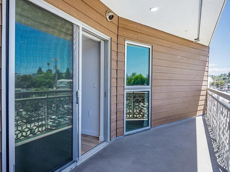 Solari Silver Lake — Photo 32