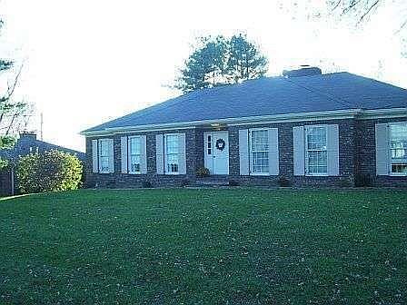 1st image of 900 Craig Ave