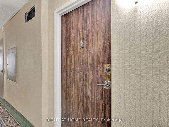 3rd image of 100 Prudential Dr #1608