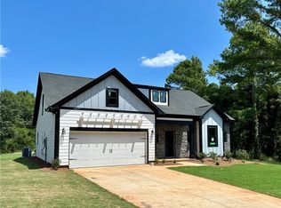 2631 Dog Leg Ln, Seneca, SC 29678
