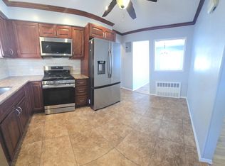15-78 Murray St, Whitestone, NY 11357