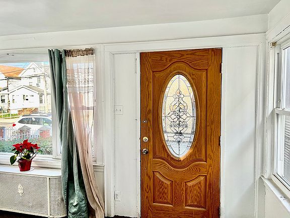 5th image of 221-28 106th Ave