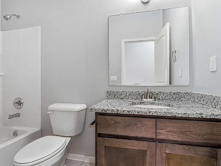 11500 Summer Dr #B — Photo 15