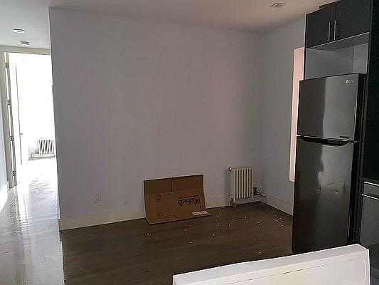 3rd image of 411 E 114th St APT 20