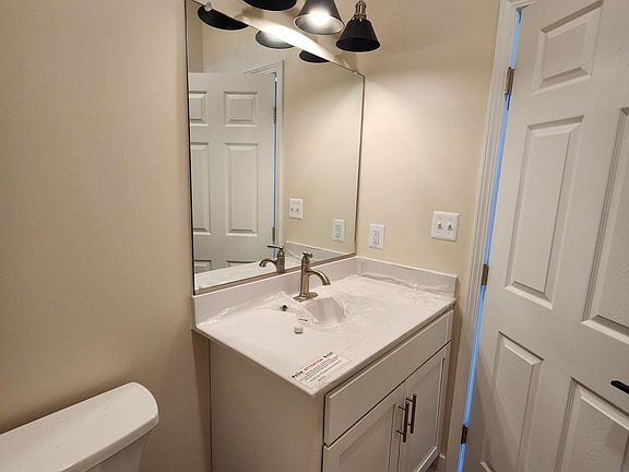 3rd image of 54 E Lee St #210