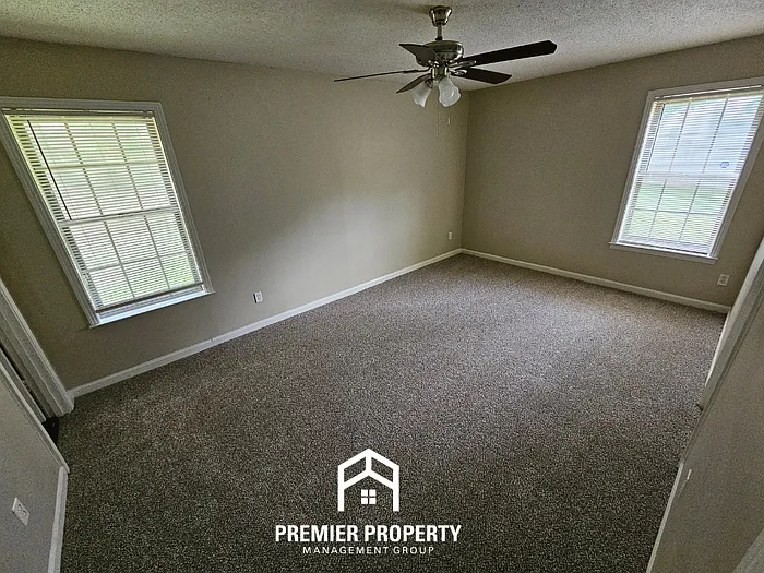 6329 Ridge Manor Dr — Photo 15