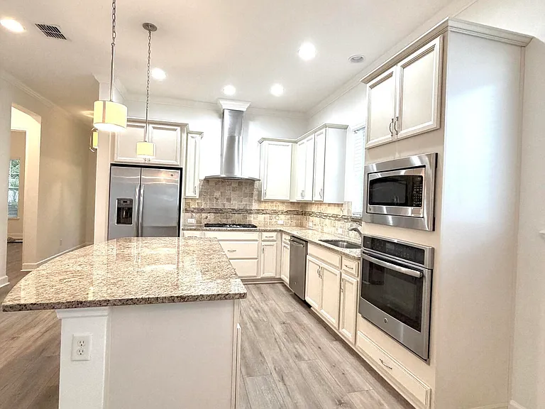187 Southern Oak Dr — Photo 9