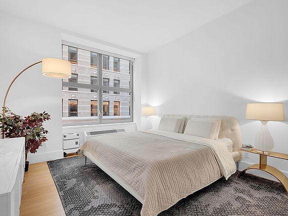 5th image of 240 Park Ave S APT 5A