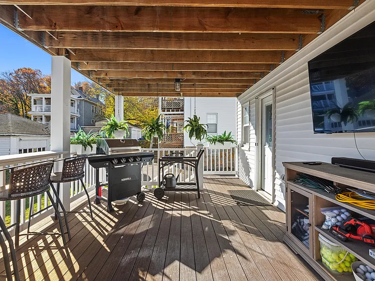 11 Hillview Ave #1 — Photo 27