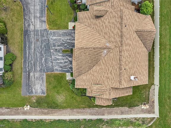 4th image of 5753 Gateway Ln