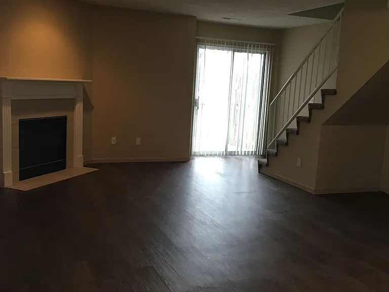 908 Garden Way #914 — Photo 6
