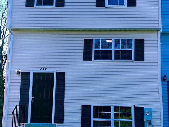 2nd image of 230 Sweet Pine Dr