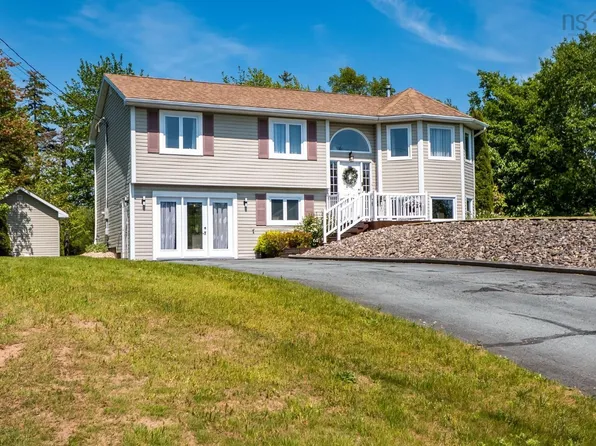 222 Westwood Blvd, Halifax, NS B3Z 1N1
