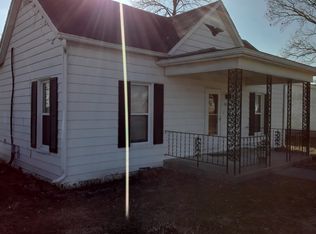 205 3rd St, Pilot Grove, MO 65276