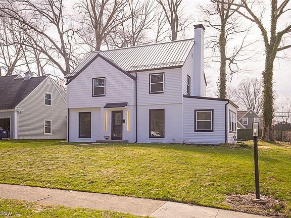 2nd image of 1040 Thorndale Dr