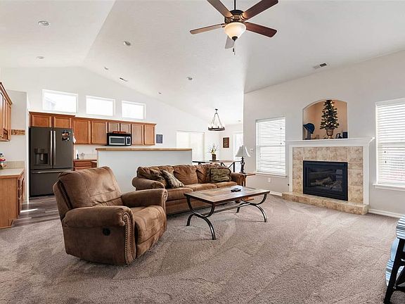 3rd image of 5661 Leilani St
