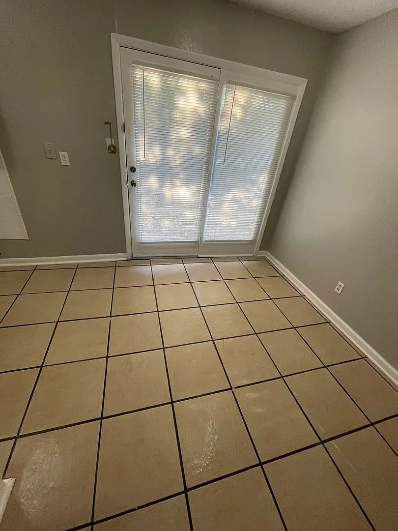 Westway Apartments — Photo 2