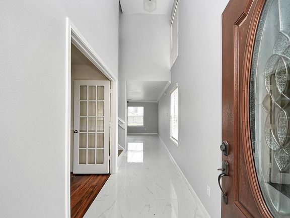 4th image of 2406 Gwenfair Dr