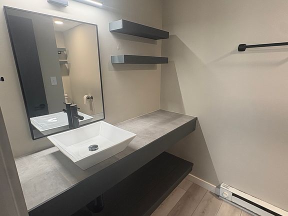 5th image of 2410 2nd St APT 2