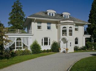 15 Governors Rd, Bronxville, NY 10708