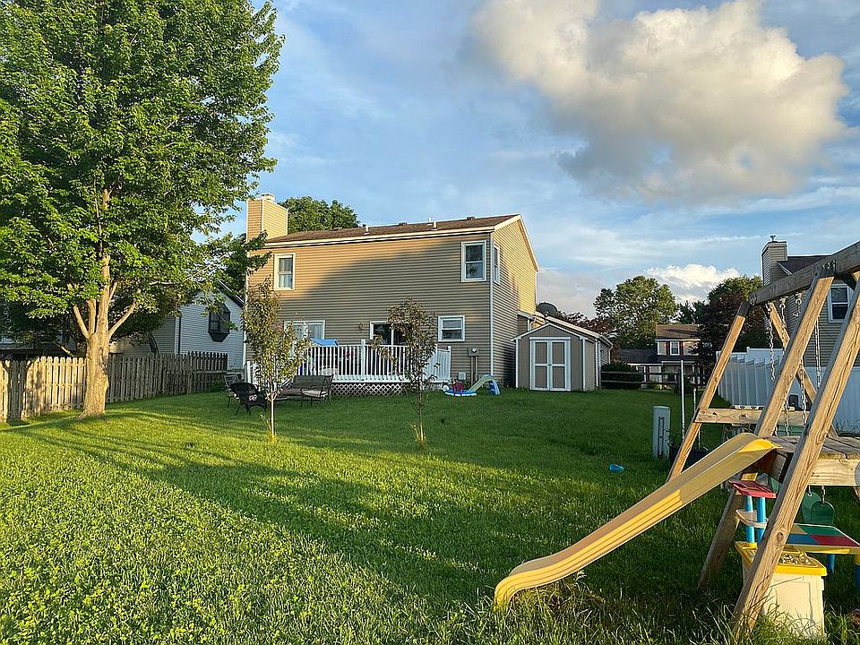 2nd image of 9692 Bishopswood Ln