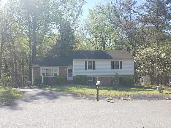 4th image of 7930 Meadow Dr