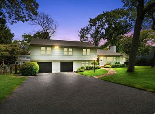 269 Maple St, Islip, NY 11751