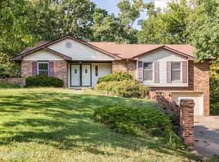 2420 Yorktown Dr, Jefferson City, MO 65109