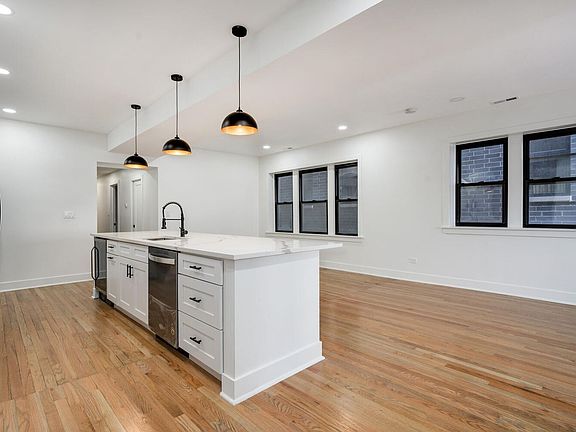 4th image of 1839 N Humboldt Blvd APT 1