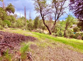10 Granite Ridge Ln, Bass Lake, CA 93604