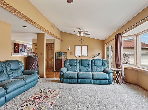 5th image of 17251 Olcott Ave