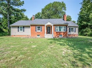 1401 Rose Ann Ln, Sandston, VA 23150