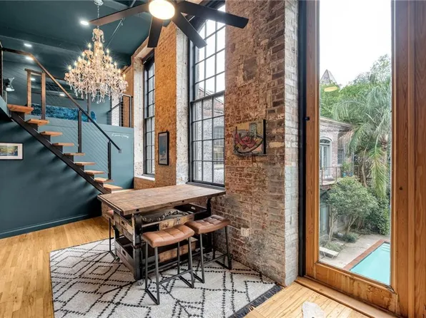 920 Poeyfarre St APT 222, New Orleans, LA 70130