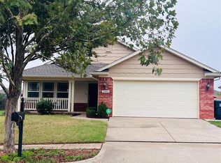 2740 Red Fish Rd, Norman, OK 73069