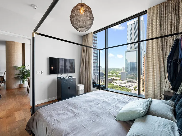 210 Lavaca St #1911 — Photo 8