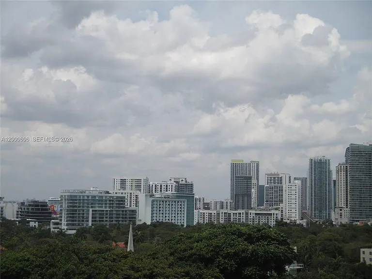 1865 Brickell Ave — Photo 7