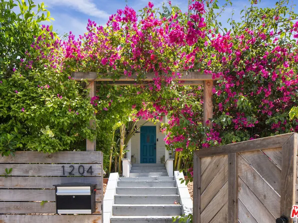 1204 Sanborn Ave, Los Angeles, CA 90029