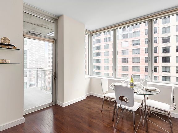 2nd image of 225 E 34th St APT 9G