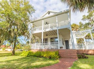 510 Riverside Dr, Palmetto, FL 34221