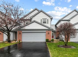 6523 Barclay Ct, Downers Grove, IL 60516