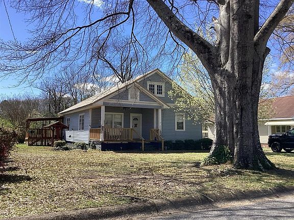 2nd image of 2416 35th St